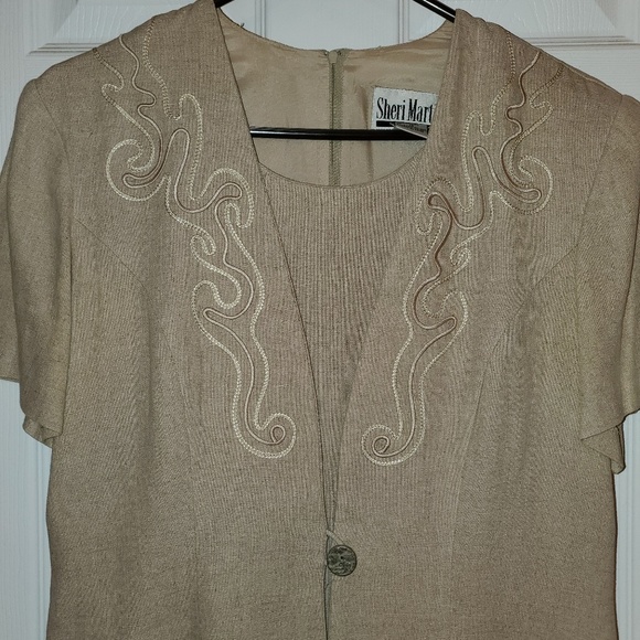 Dress - Picture 3 of 5